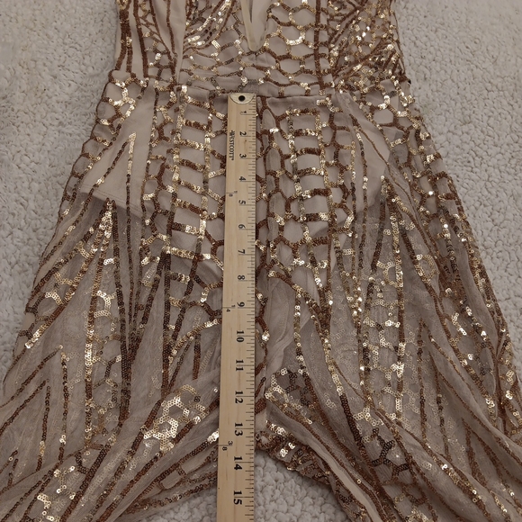 PrettyLittleThing Women's Jumpsuit Sleeveless Gold Sequins Size 4 Lace Legs - Picture 12 of 15